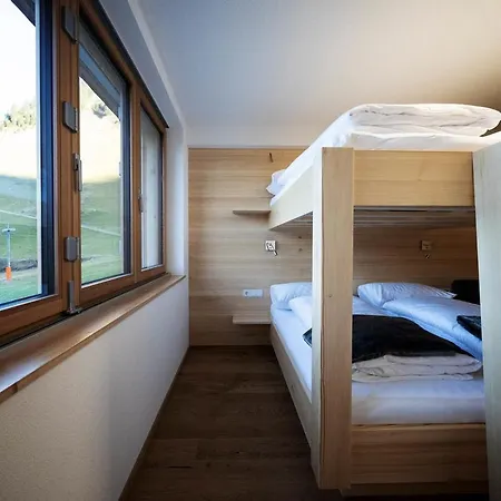 Berg Aparts - 6 - Faschina - Mit Sauna & 2 Baedern Appartement